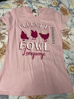 Gildan Light Pink Cotton Graphic Tee with Magenta Print